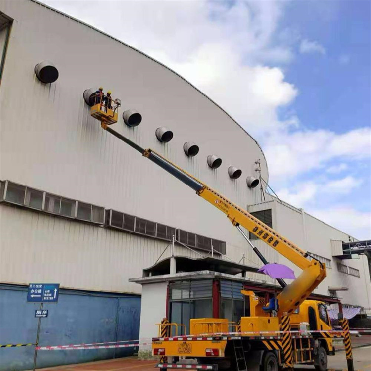 苏州高空作业车出租服务：专业广告牌安装解决方案