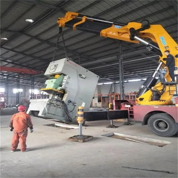 苏州80吨折臂吊车出租附近电话